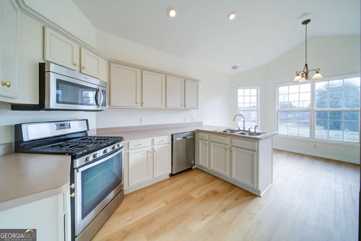 6430 Crystal Lane Cumming - Photo 10