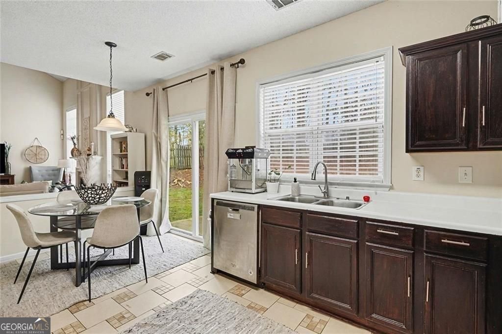 3223 Henford Court Marietta - Photo 12