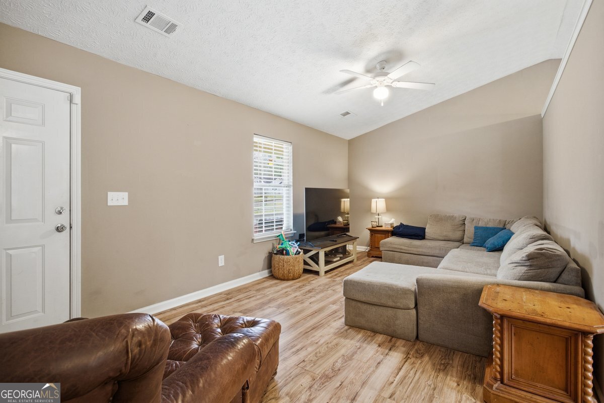 170 Hunters Trace Covington - Photo 12