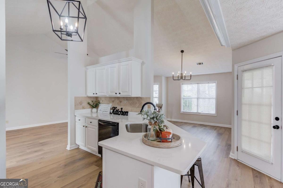 727 Bostonian Way Lawrenceville - Photo 9