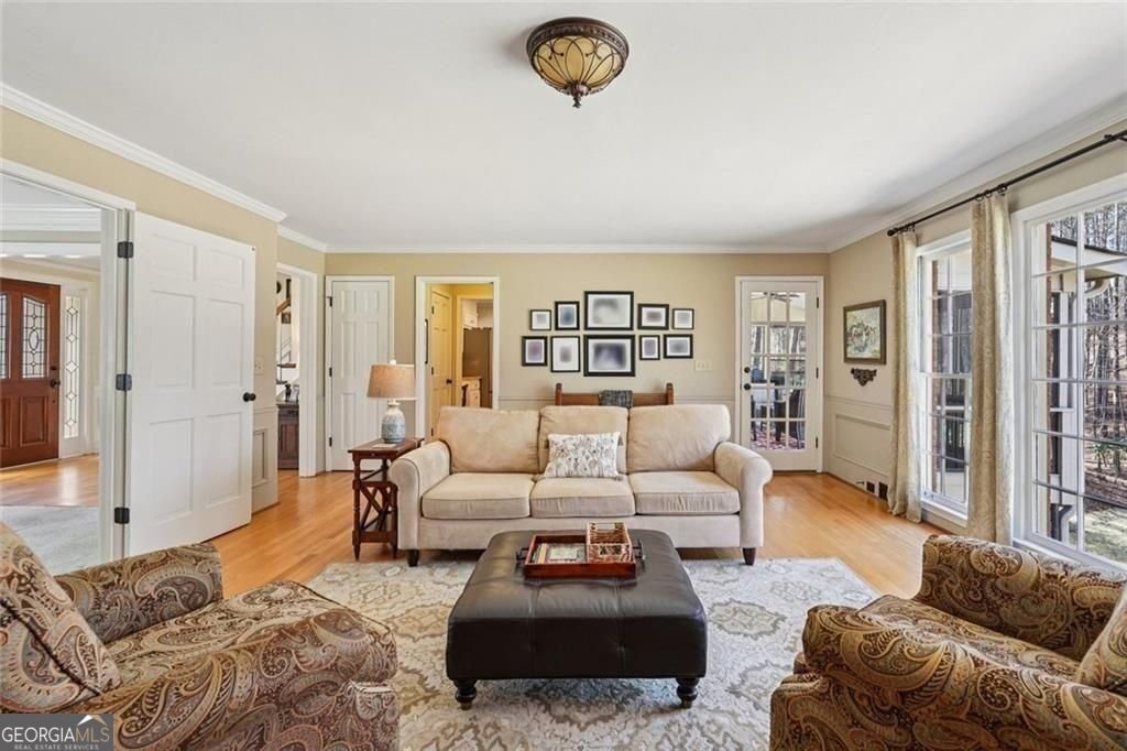 8900 Glen Ferry Drive Johns Creek - Photo 12