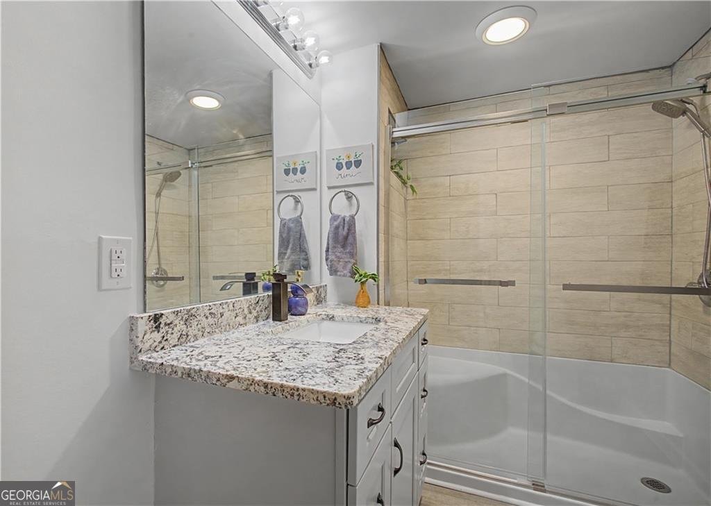 6442 Ford Road Flowery Branch - Photo 16