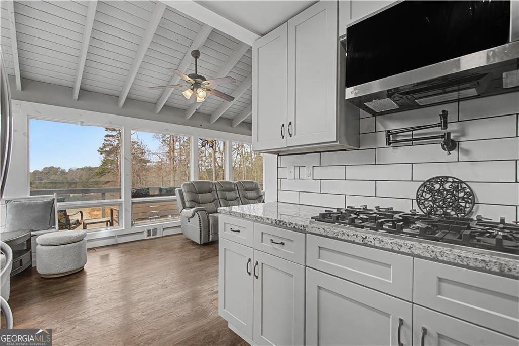 6442 Ford Road Flowery Branch - Photo 8