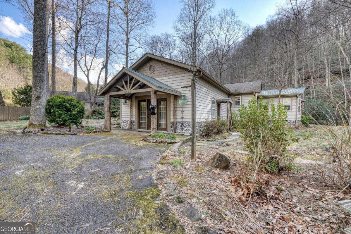 4868 Swallows Creek Road Hiawassee - Photo 1