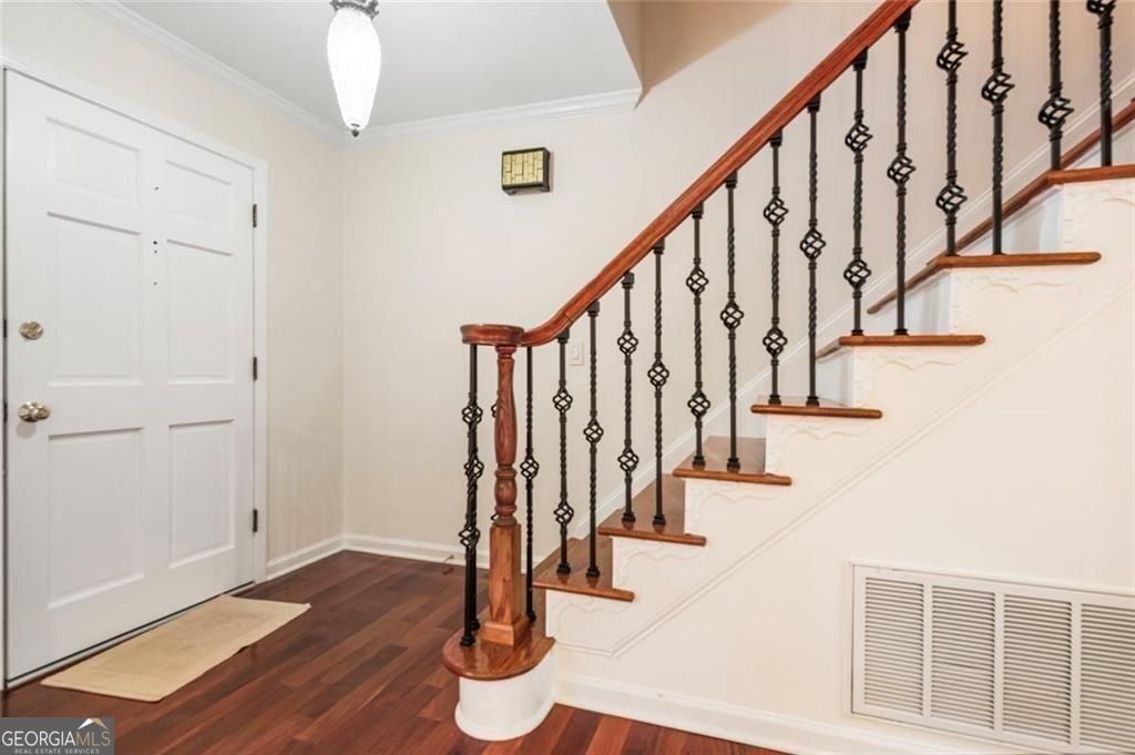 647 Shannon Green Circle Mableton - Photo 16