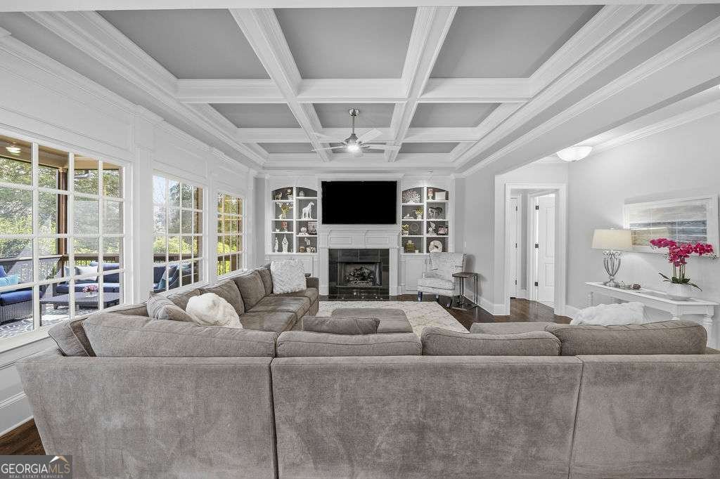 4899 Springfield Drive Dunwoody - Photo 15