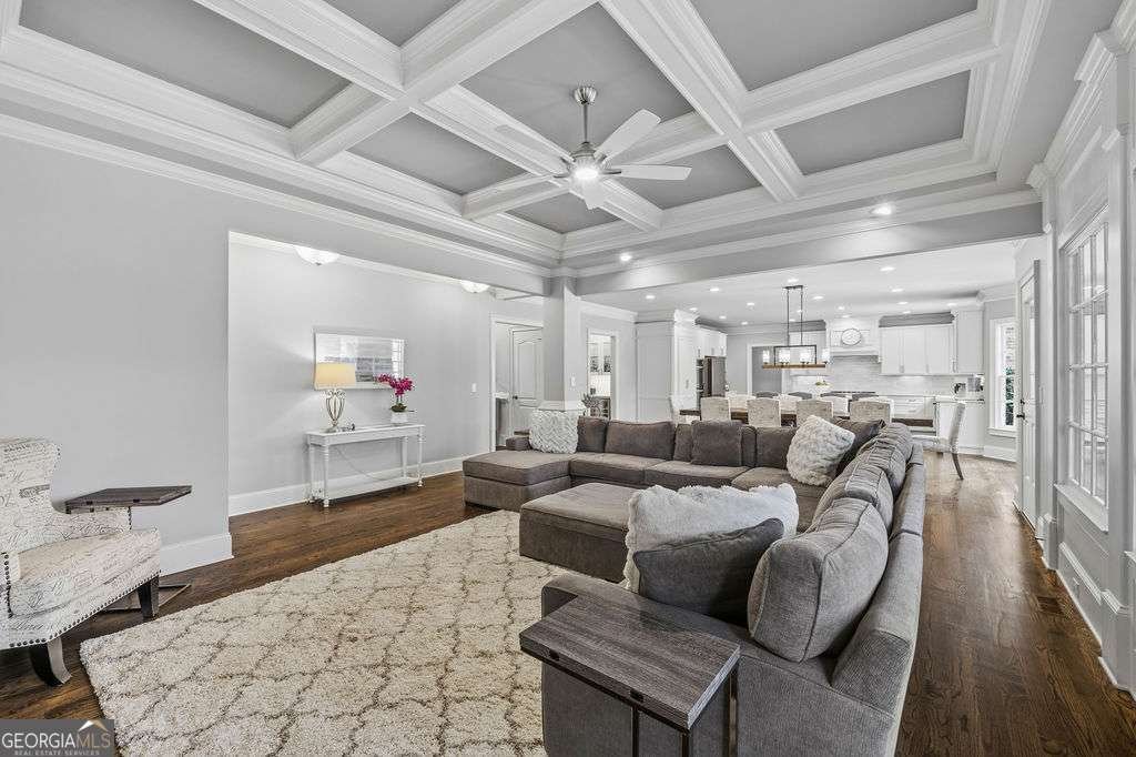 4899 Springfield Drive Dunwoody - Photo 17