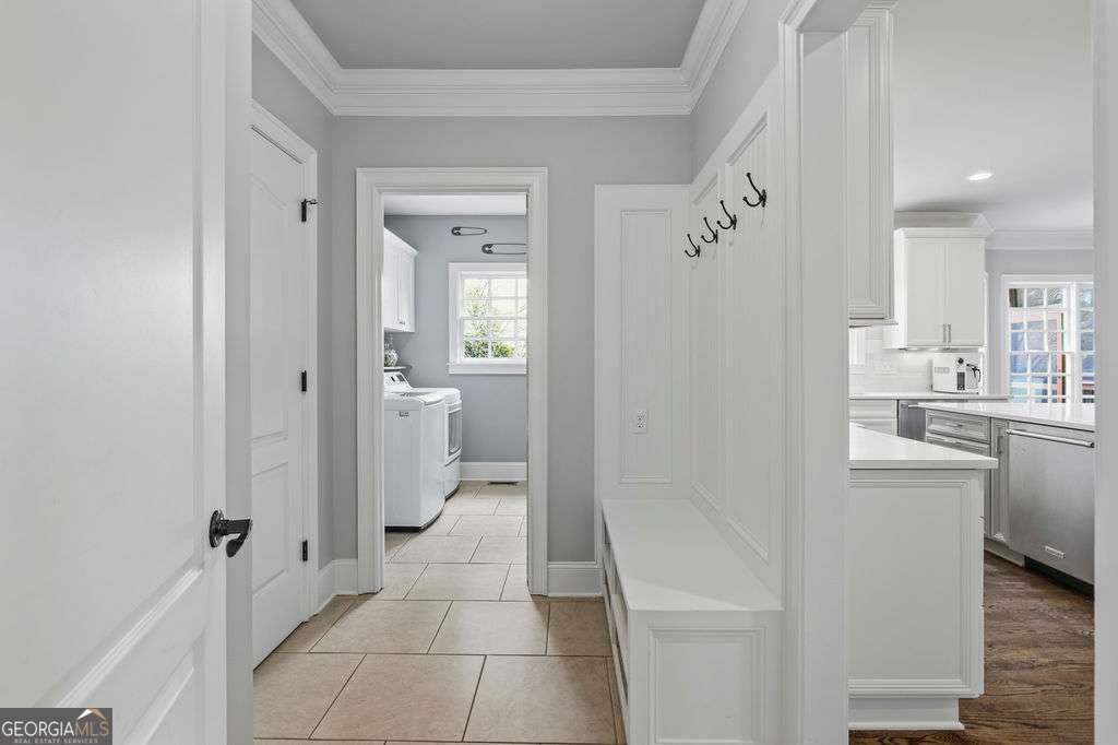 4899 Springfield Drive Dunwoody - Photo 18