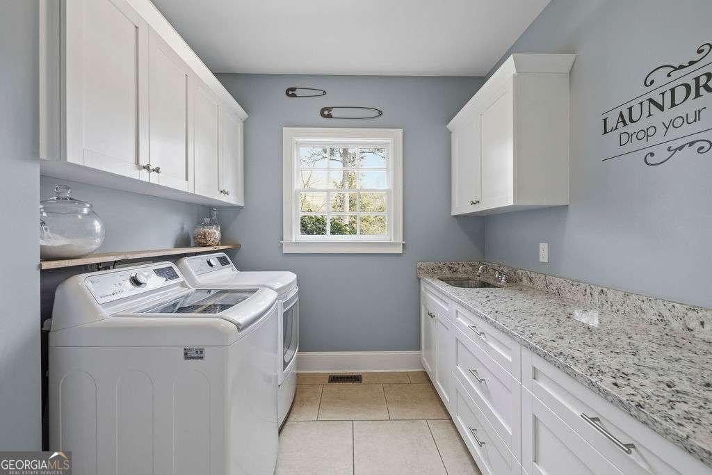 4899 Springfield Drive Dunwoody - Photo 19