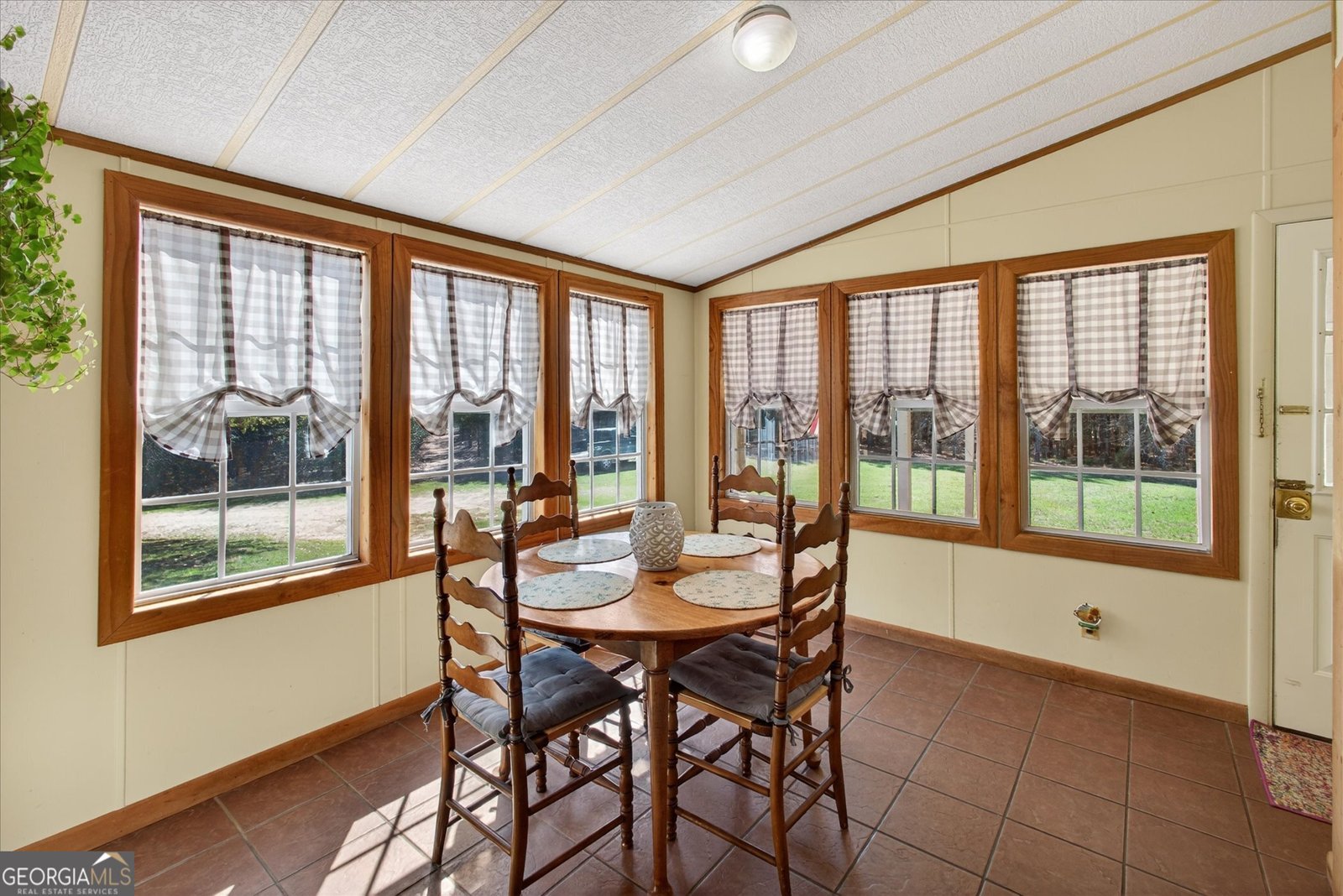 395 Winchester Road Sylvania - Photo 20