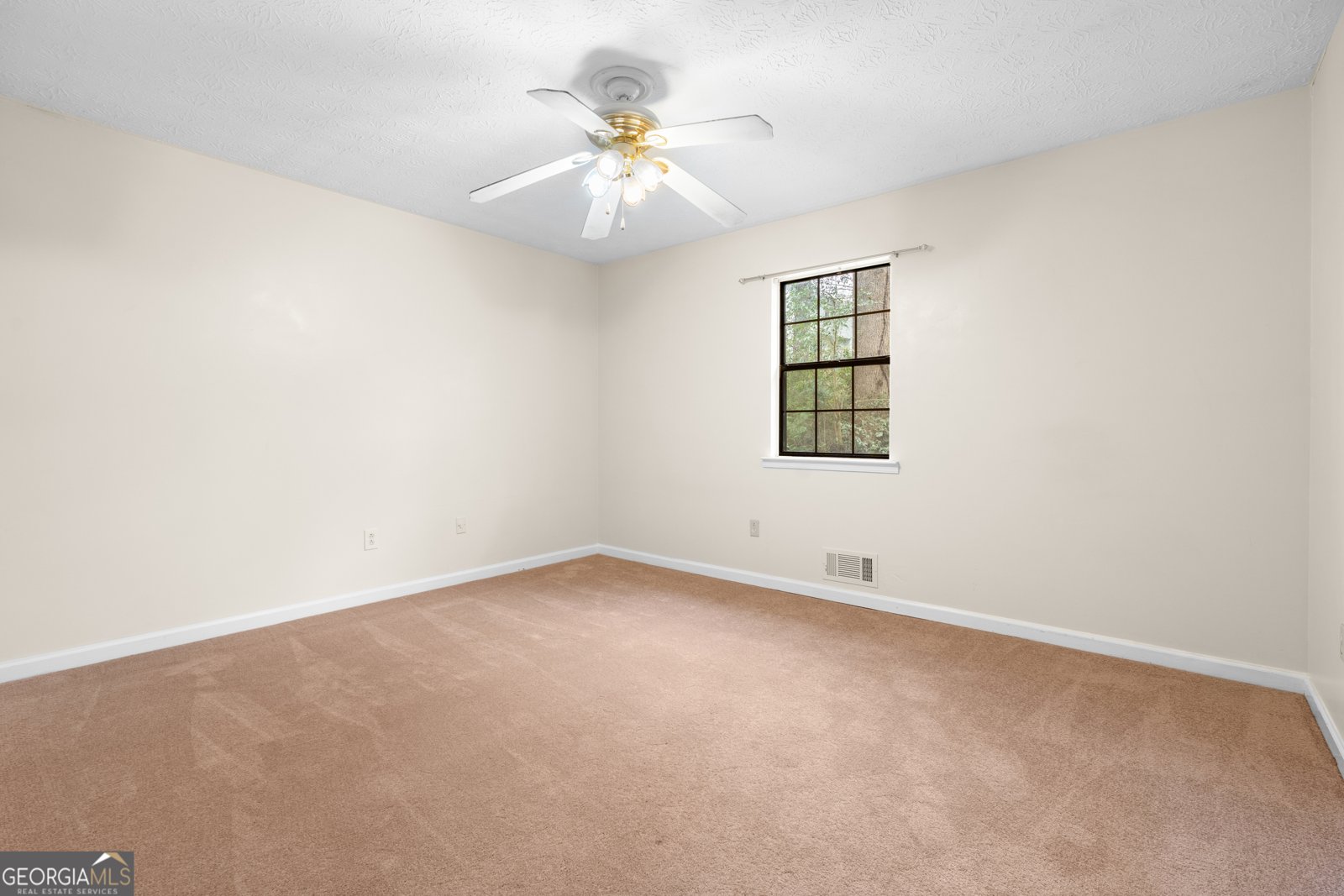 127 Fairview Way Stockbridge - Photo 16