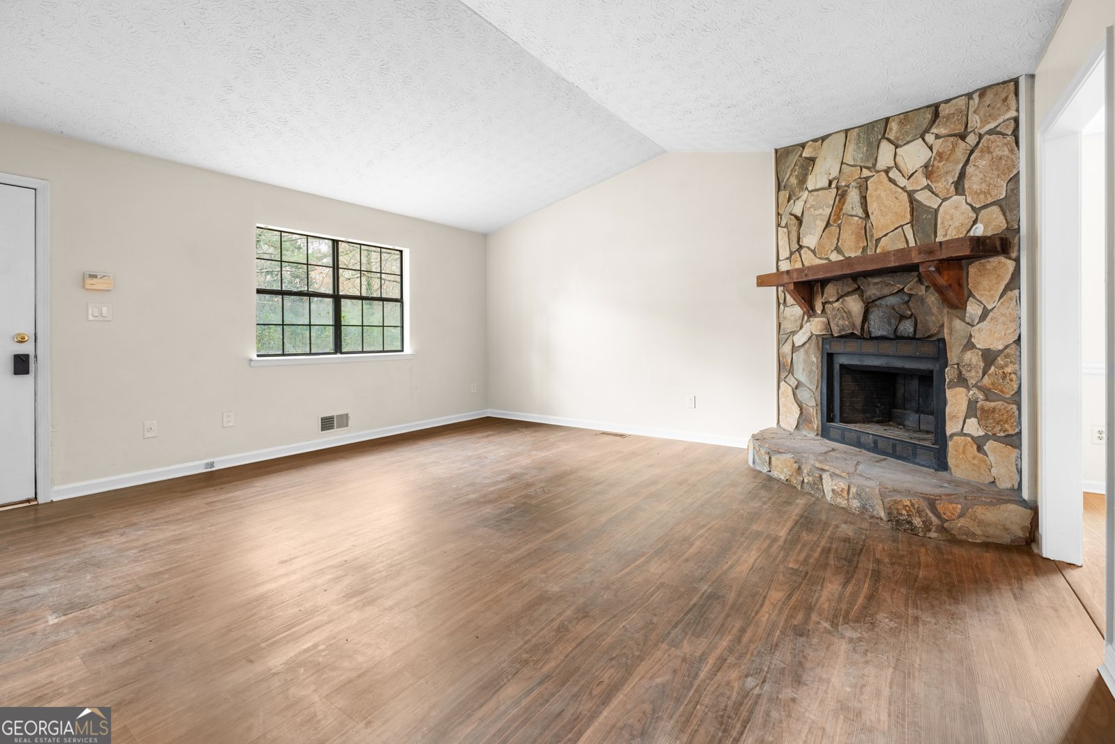 127 Fairview Way Stockbridge - Photo 6