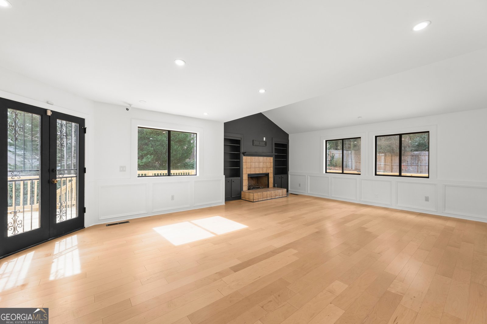 7025 Northgreen Drive Sandy Springs - Photo 10