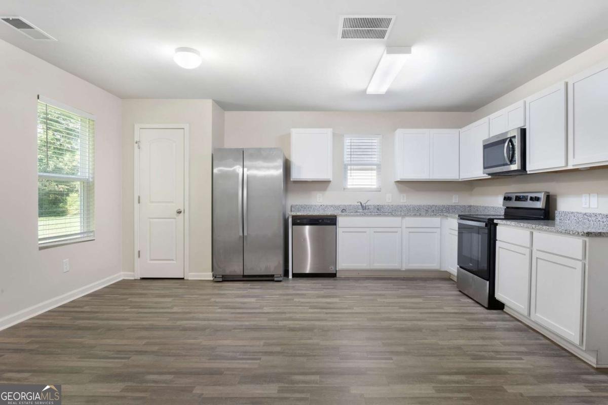 332 Village Creek Drive Chatsworth - Photo 6