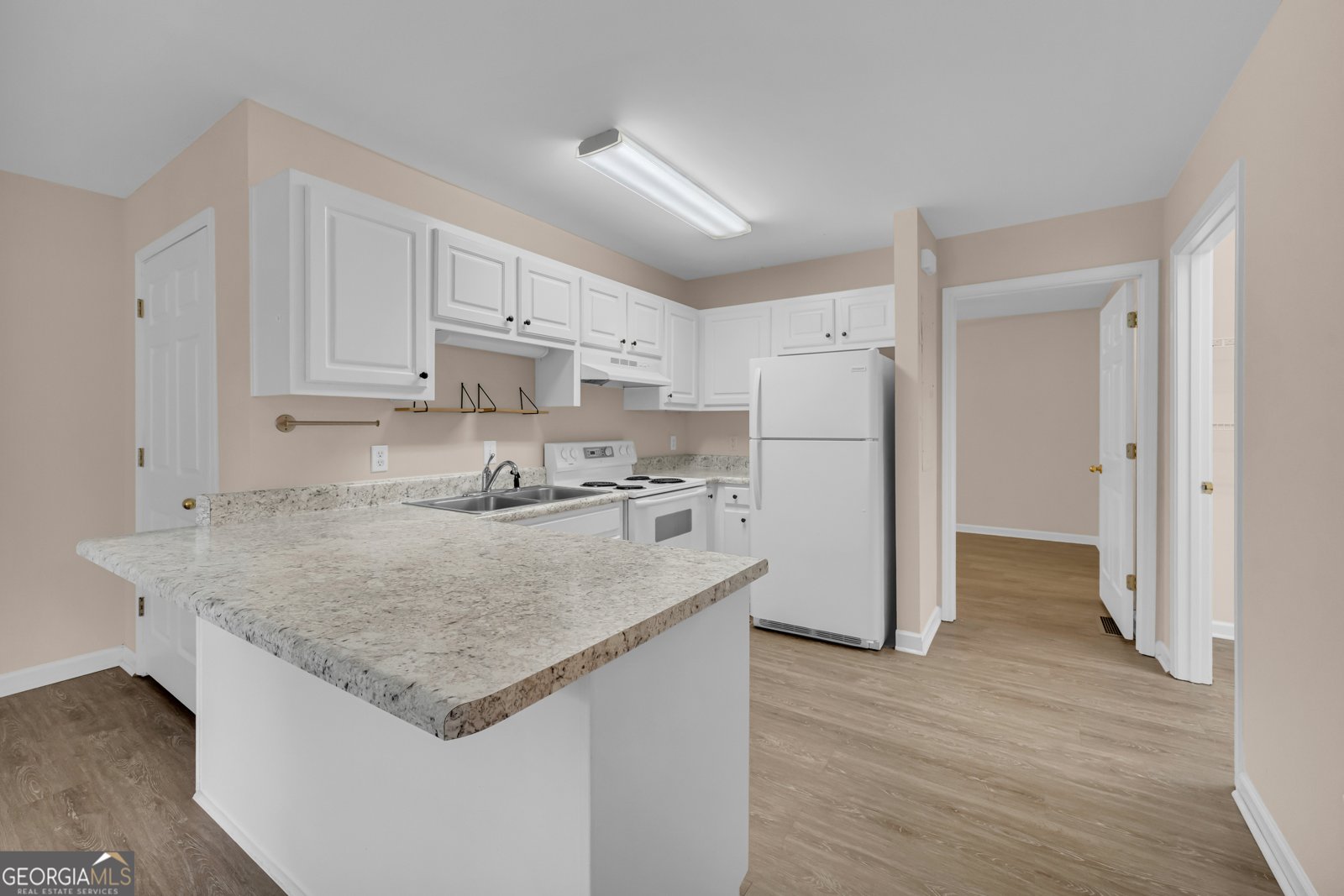 683 Grant Street Clarkesville - Photo 10