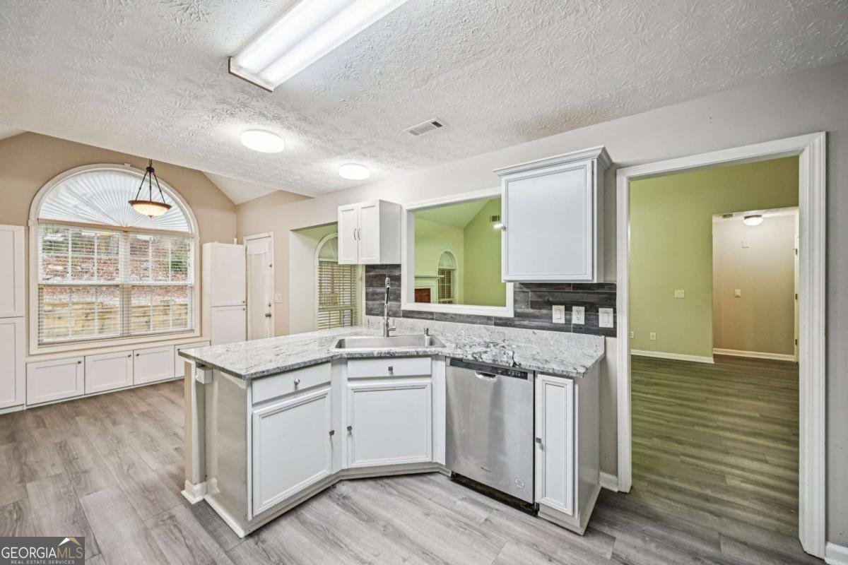 25 Castlehill Court Covington - Photo 10