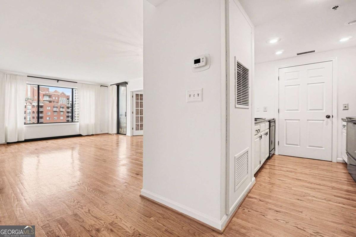 3481 Lakeside Drive Atlanta - Photo 6