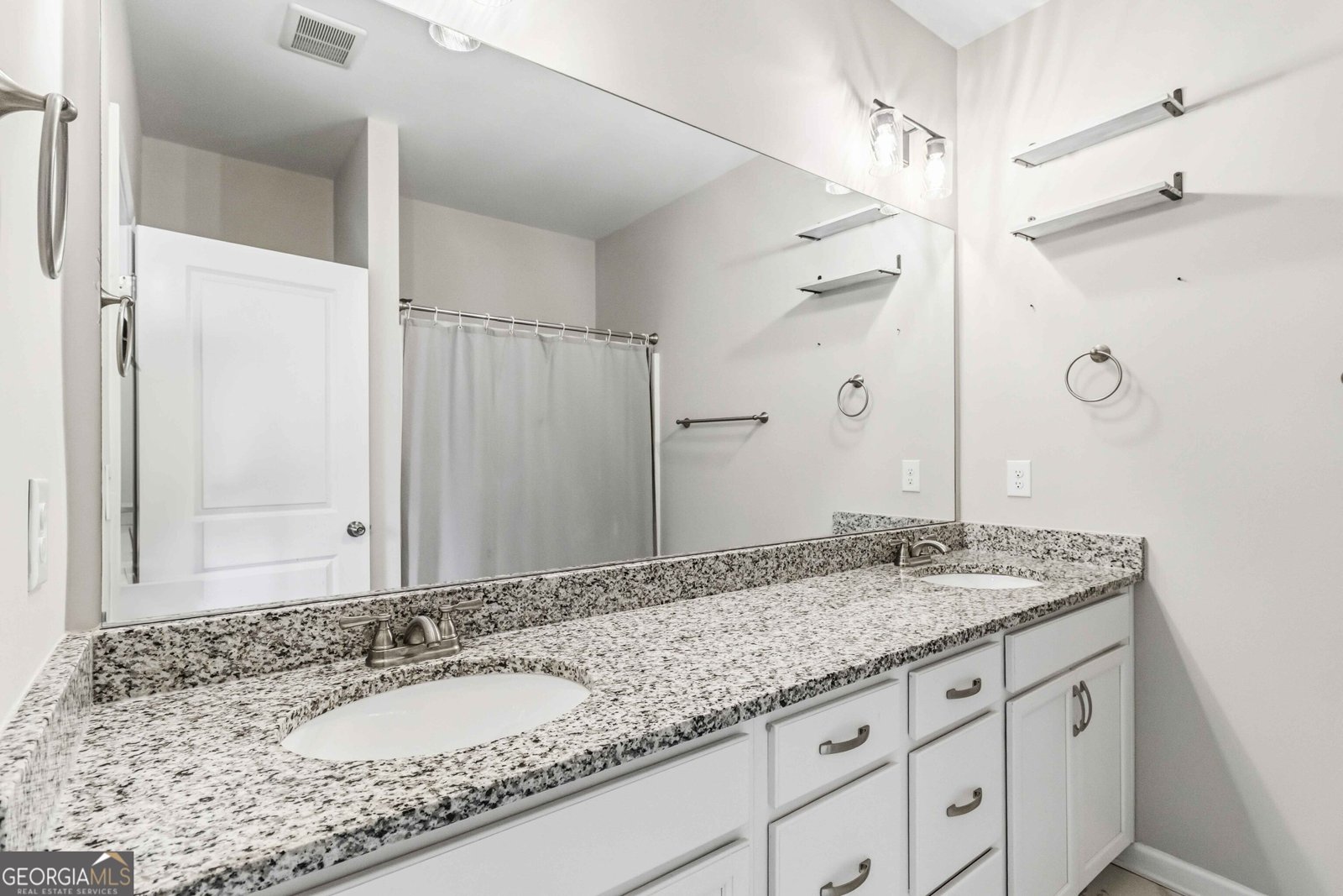 1520 Bluff Valley Circle Gainesville - Photo 13