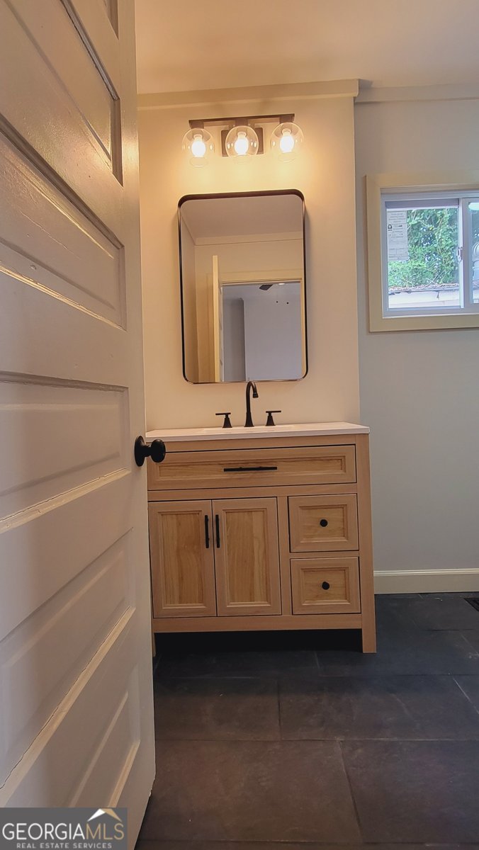 30 Edgewood Ave Thomaston - Photo 27