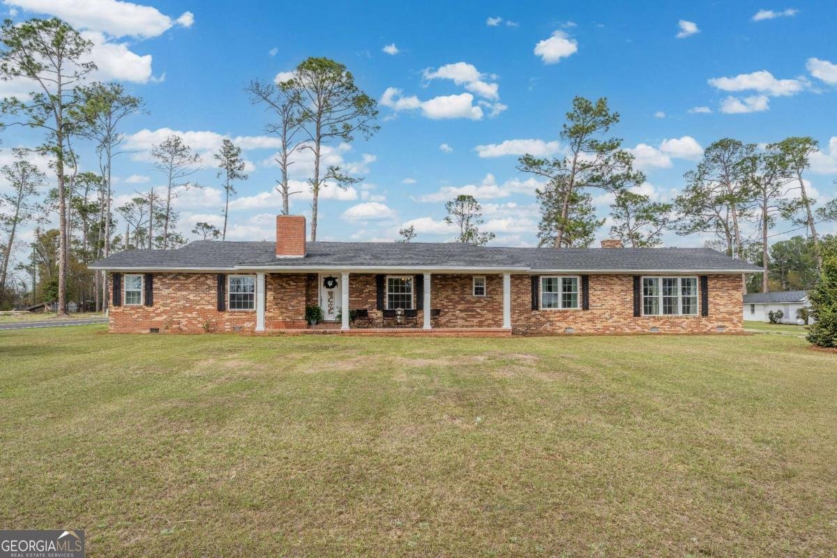 701 Van Streat Nicholls - Photo 1