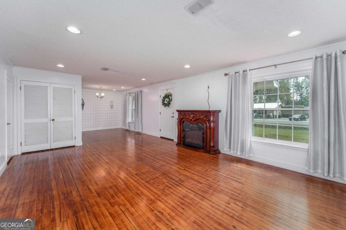 701 Van Streat Nicholls - Photo 33