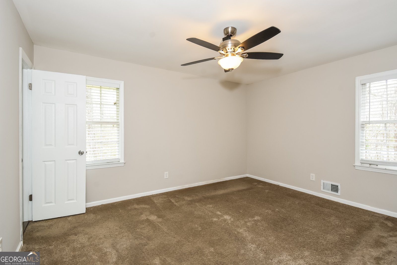 6794 Hembree Drive Austell - Photo 14