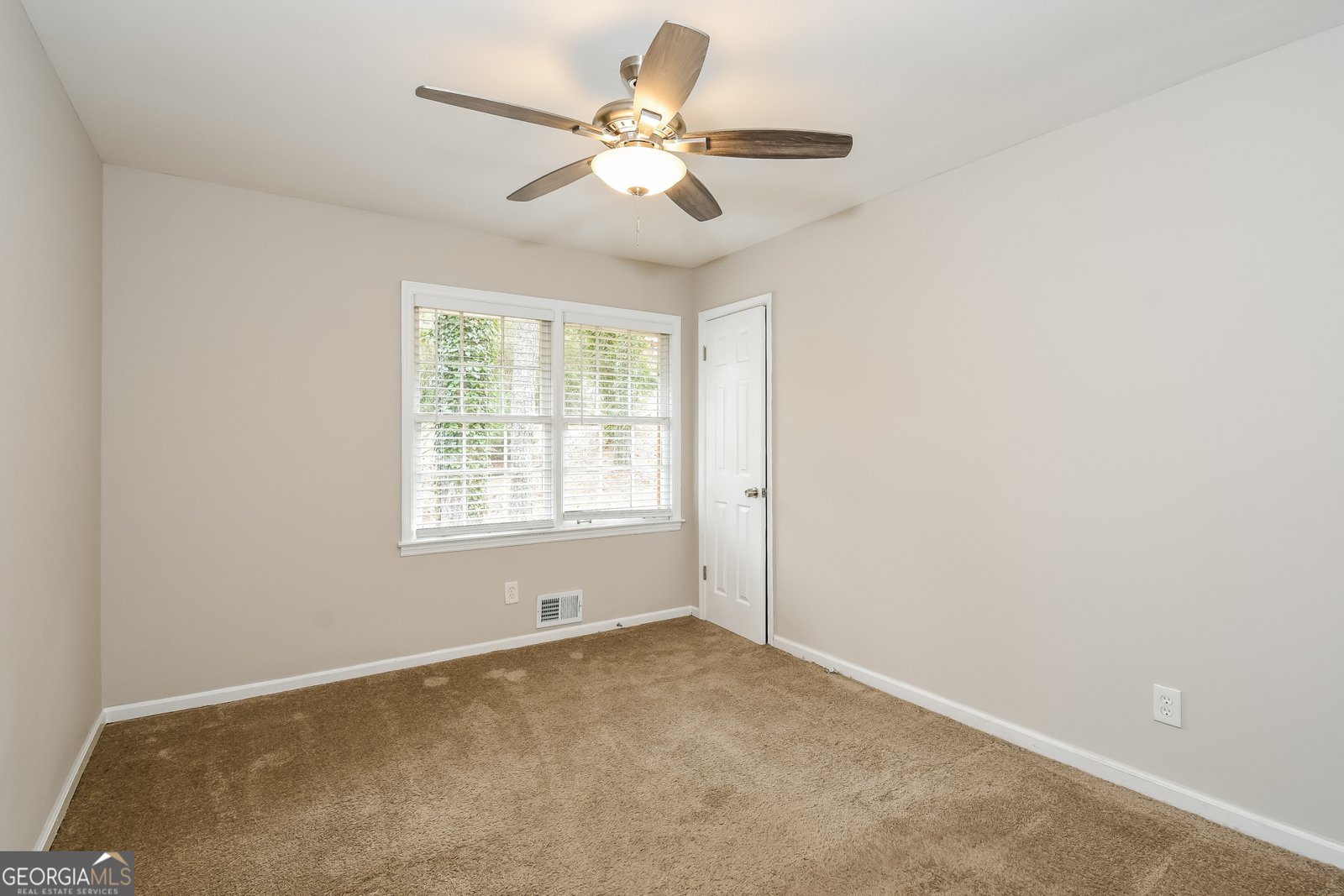 6794 Hembree Drive Austell - Photo 16