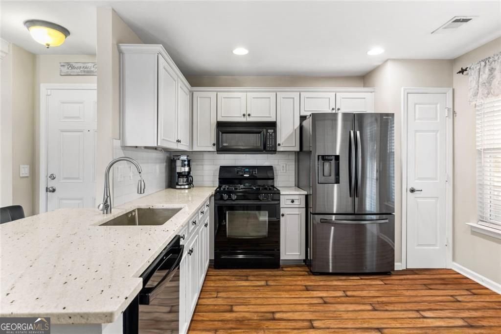 369 Hiawassee Drive Woodstock - Photo 10