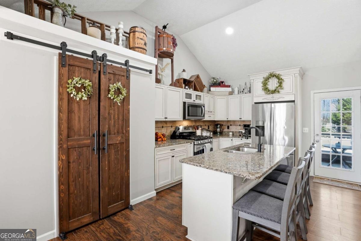 378 Baugh Street Commerce - Photo 10