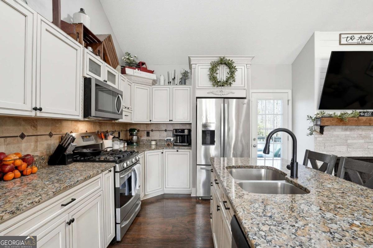 378 Baugh Street Commerce - Photo 11