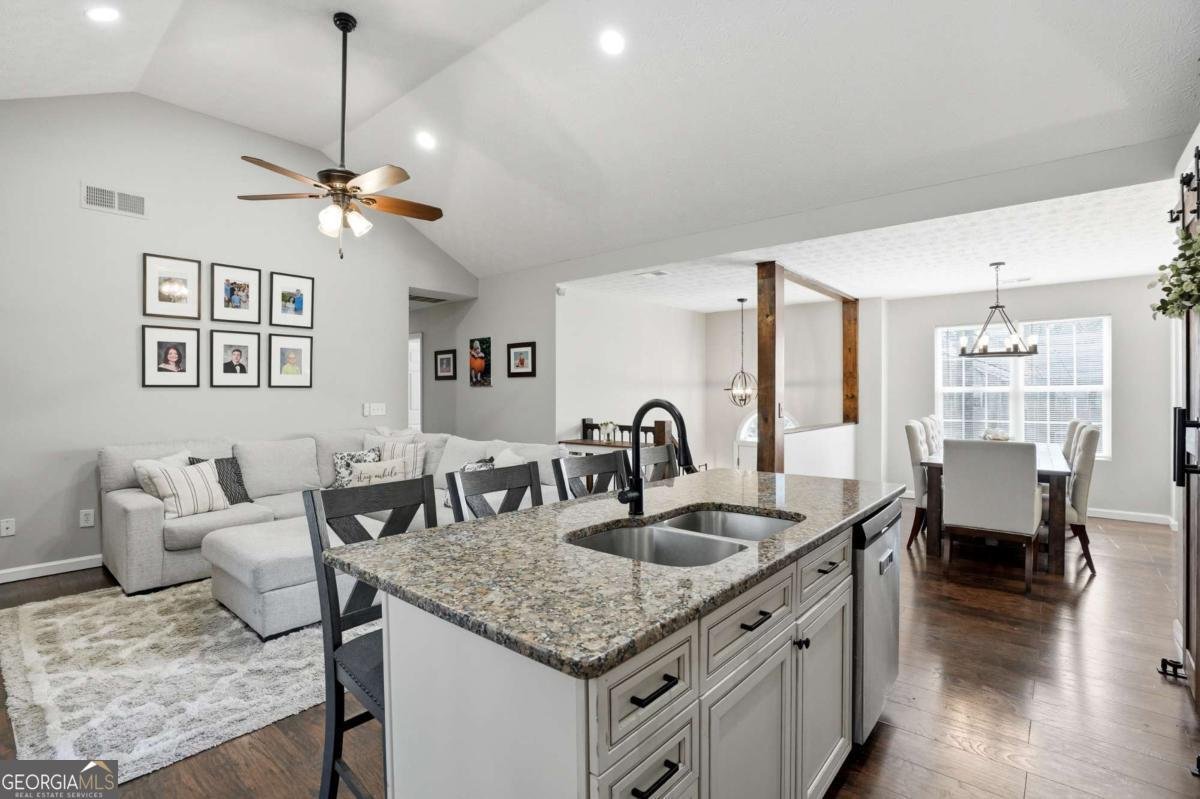 378 Baugh Street Commerce - Photo 12