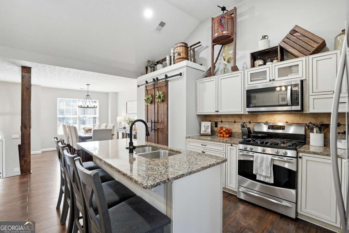 378 Baugh Street Commerce - Photo 13