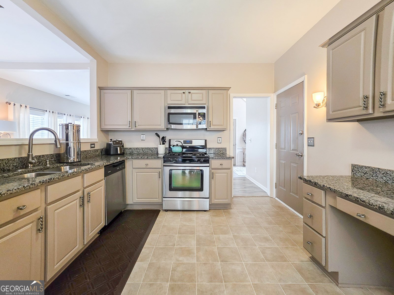 528 Drifton Way Woodstock - Photo 13