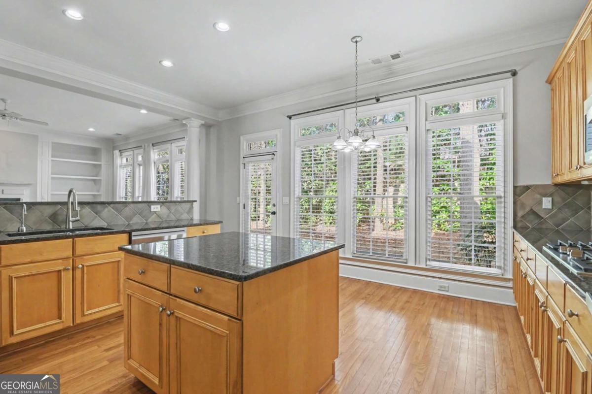 1201 Village Terrace Court Atlanta - Photo 18