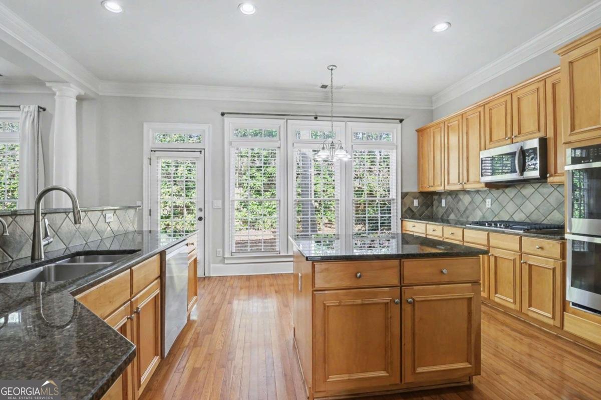 1201 Village Terrace Court Atlanta - Photo 19