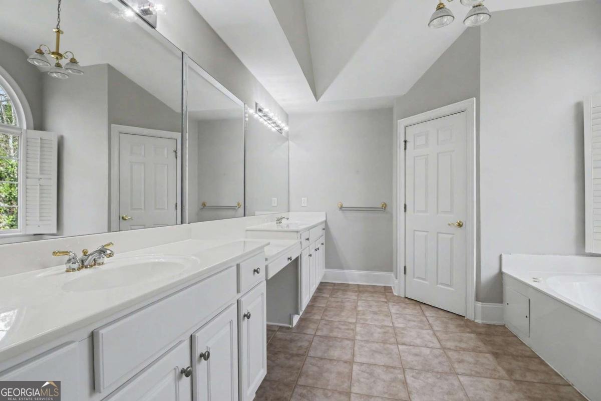 1201 Village Terrace Court Atlanta - Photo 28