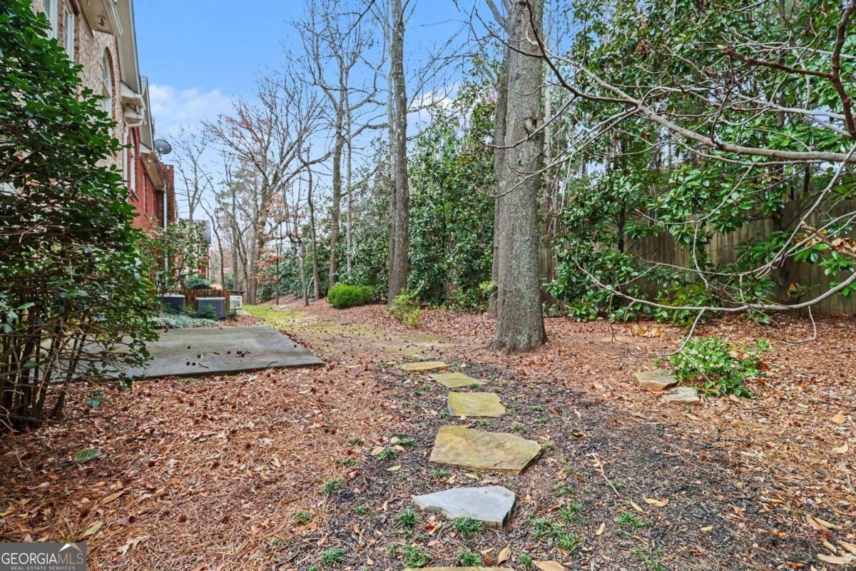 1201 Village Terrace Court Atlanta - Photo 34