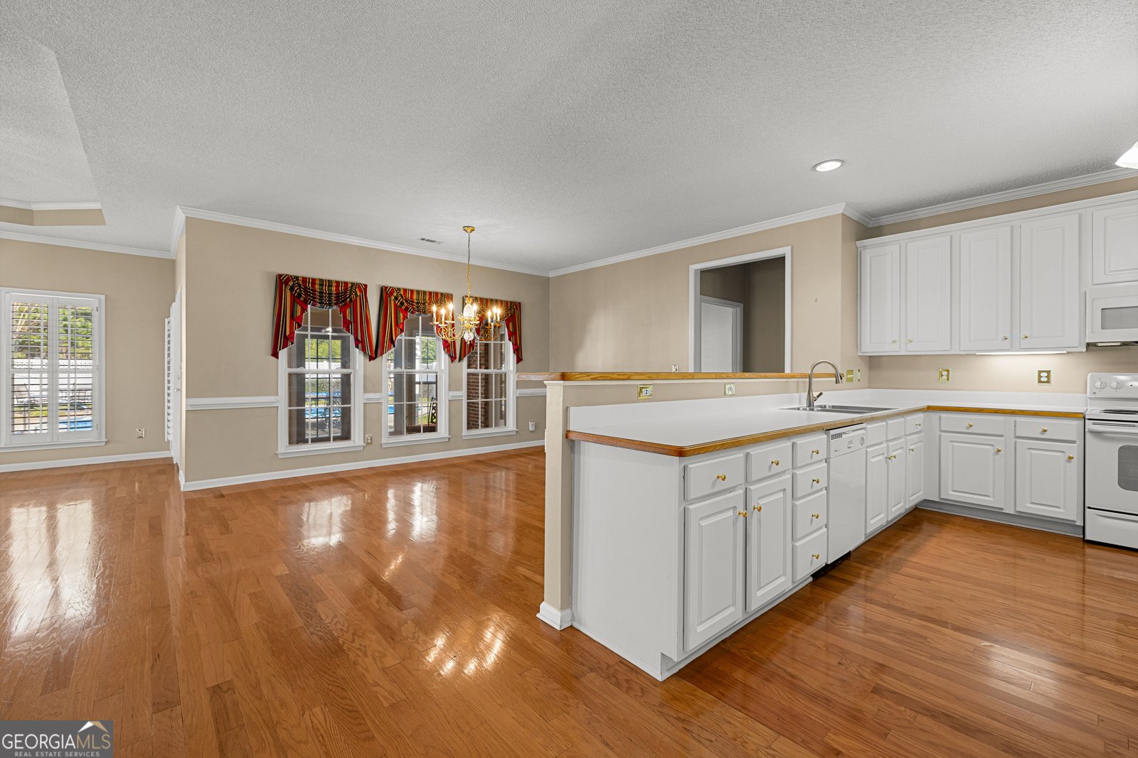 105 Biltmore Drive Fayetteville - Photo 7