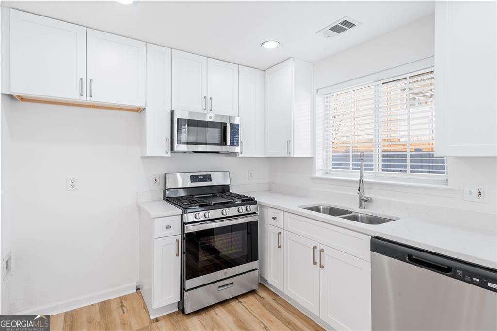 1222 Oaks Way Woodstock - Photo 11