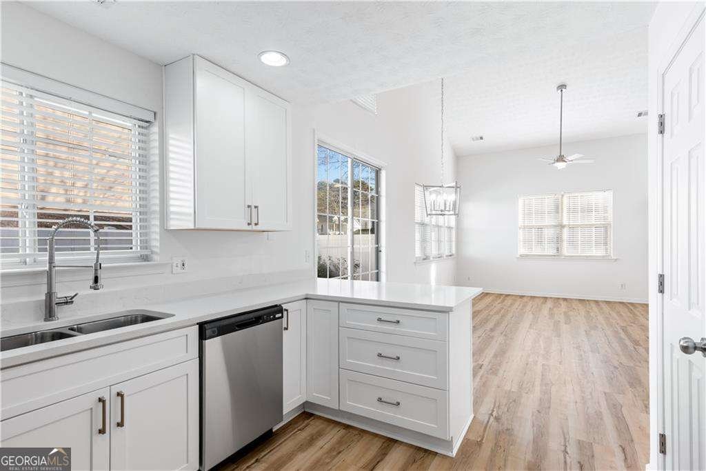 1222 Oaks Way Woodstock - Photo 12