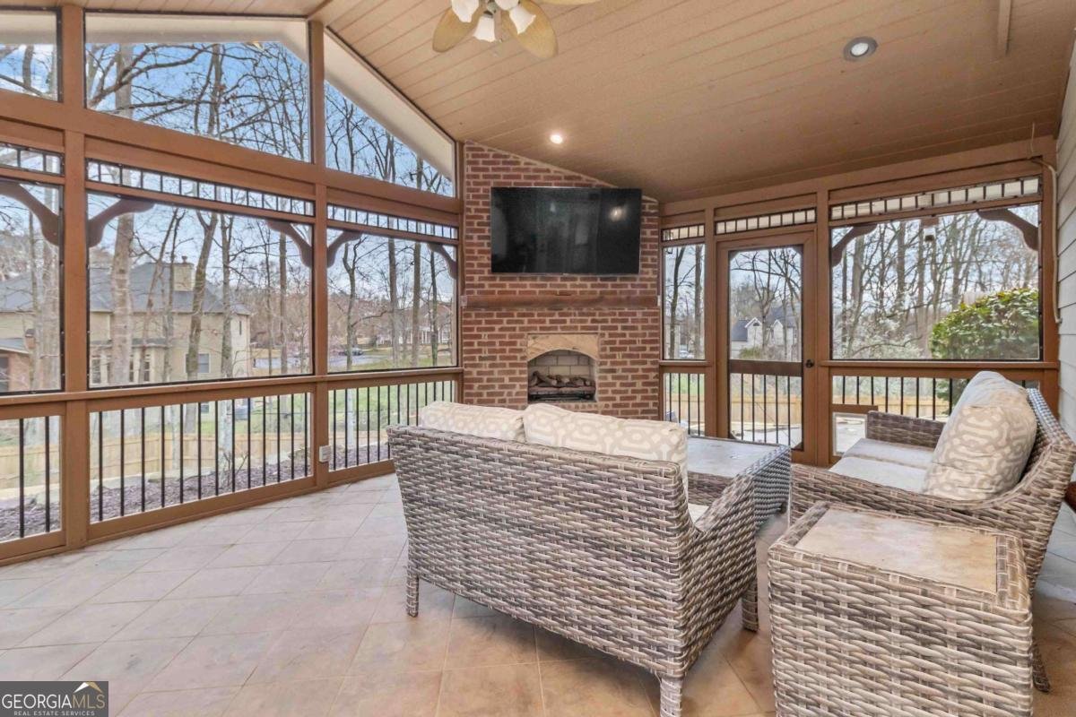 645 Summerwind Way Suwanee - Photo 35