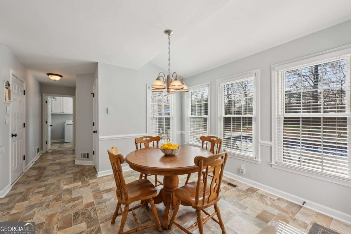 4304 Cedar Bluff Way Lilburn - Photo 12