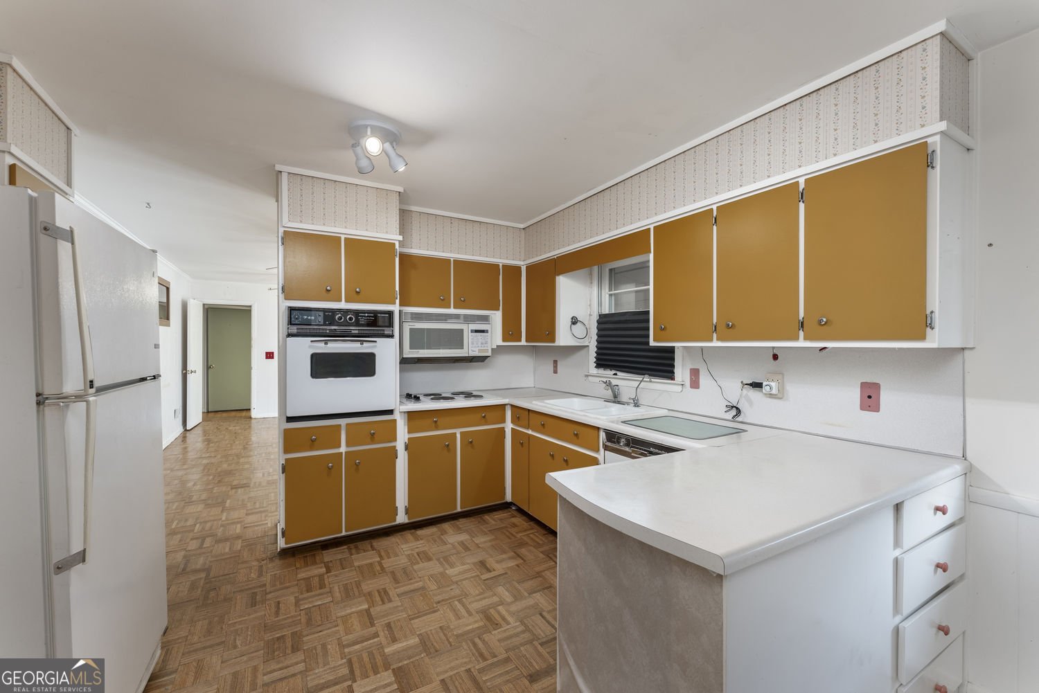 4260 Bingham Court Stone Mountain - Photo 13