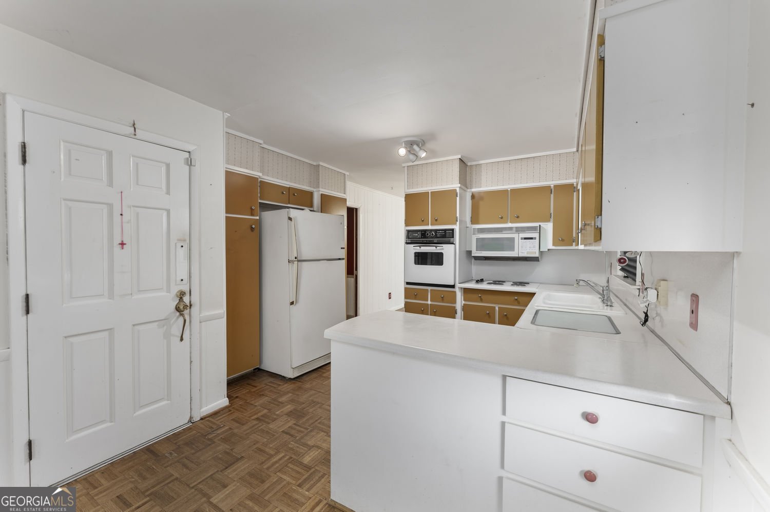 4260 Bingham Court Stone Mountain - Photo 14