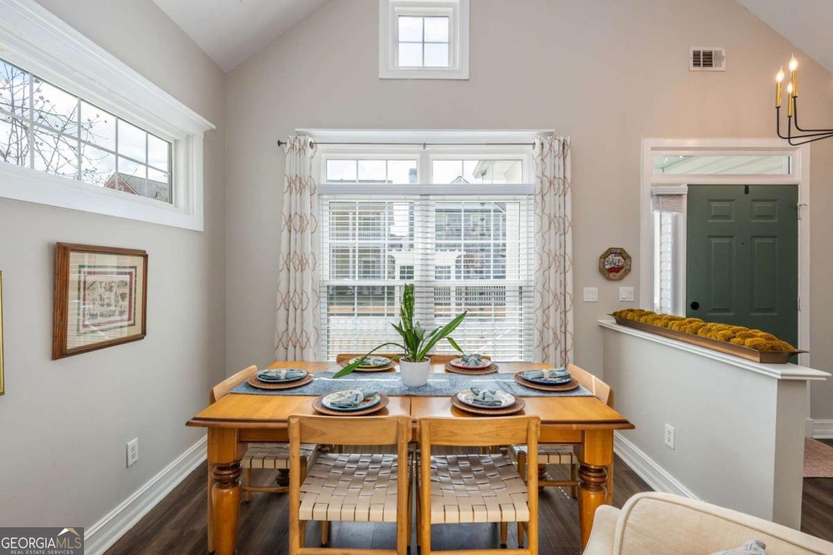 704 Gardenside Circle Marietta - Photo 10