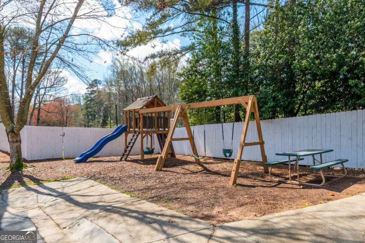 704 Gardenside Circle Marietta - Photo 37