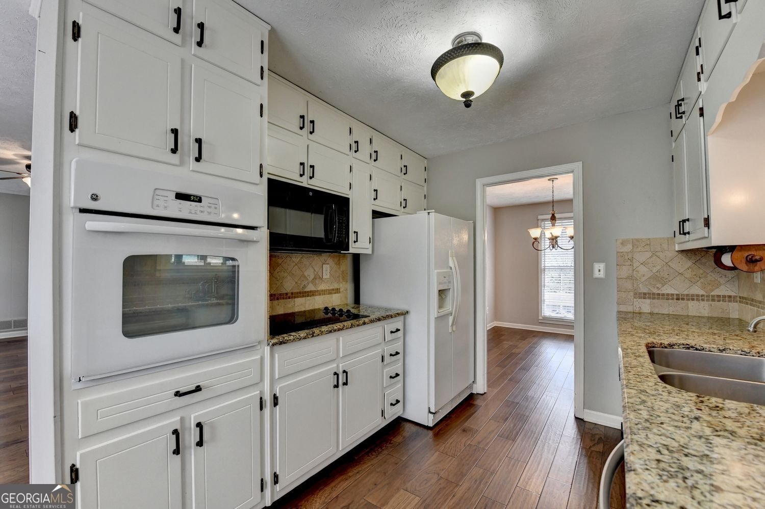 2325 Sussex Court Snellville - Photo 11