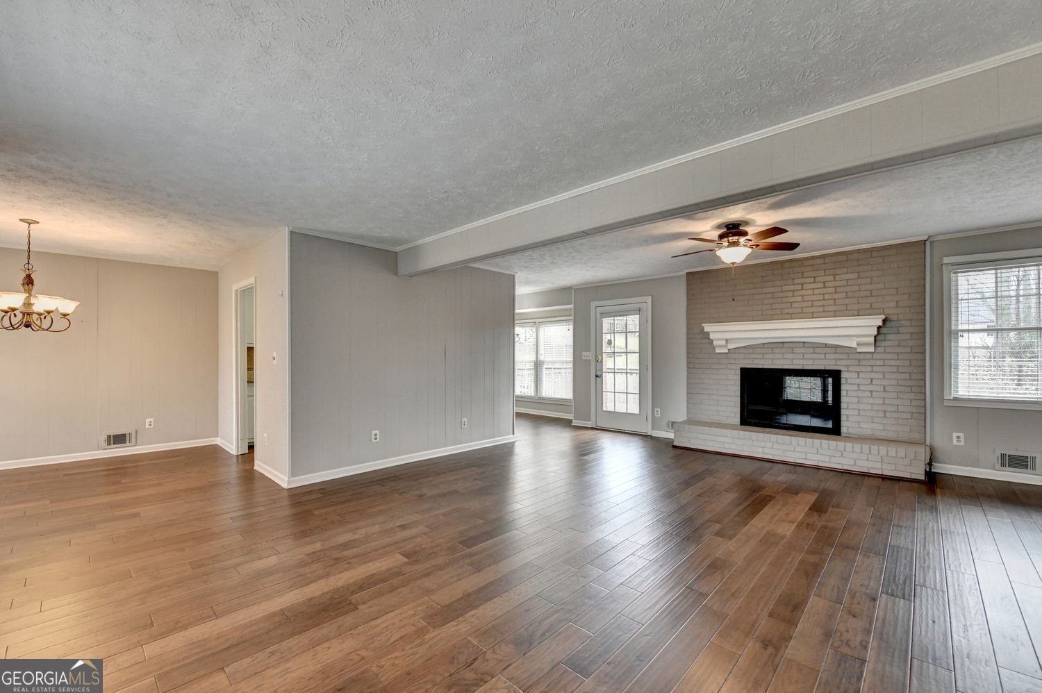 2325 Sussex Court Snellville - Photo 7