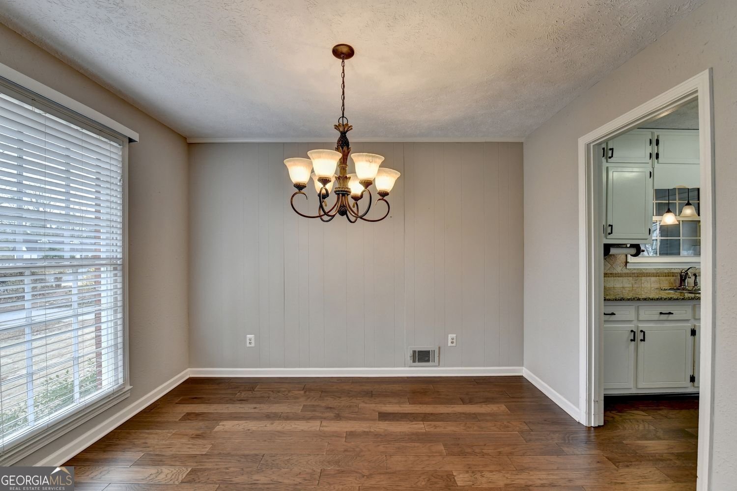 2325 Sussex Court Snellville - Photo 9