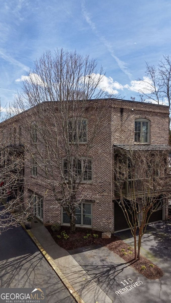 120 Green Oak Drive Roswell - Photo 1